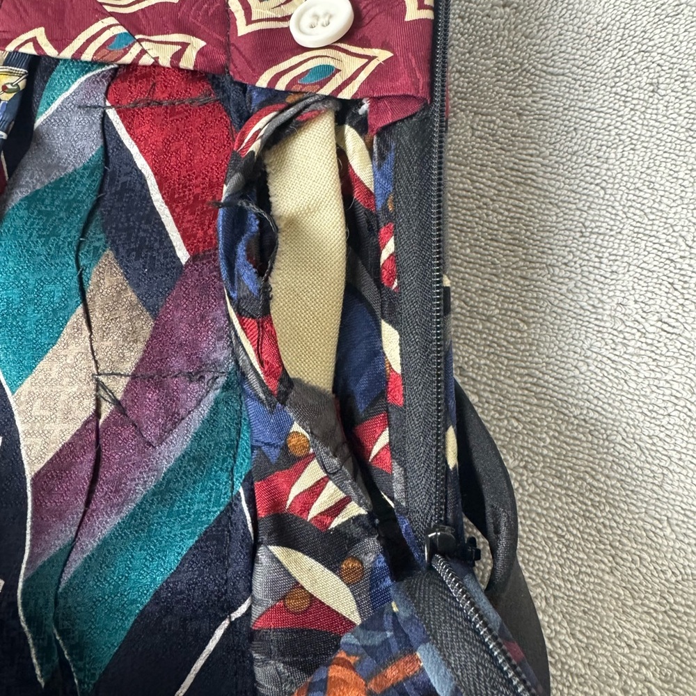 Women’s Silk Tie Skirt Size 6 Handmade in Seattle Washington READ - Picture 12 of 13